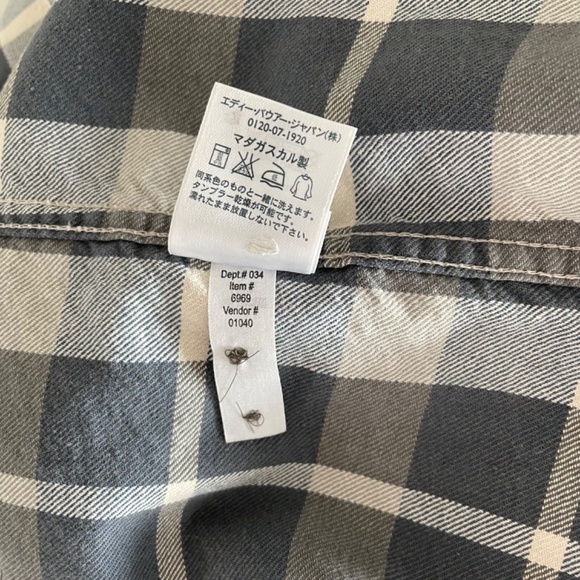 Eddie Bauer Flannel Classic Fit Casual Shirt. - Picture 7 of 10